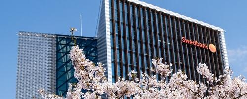 Swedbank langetab igapäevapanganduse teenuste hindu 33%