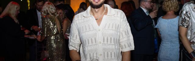 „Kodus saad ka seeni šokolaadiga teha.“ Artjom Savitski jäi kopsaka restoraniarve tõttu netirahvale hambusse