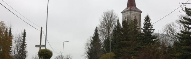 Prokuratuur esitas Raasikul toimunud mõrva eest süüdistuse kolmele noorukile, kes panid pärast tapmist surnukeha põlema