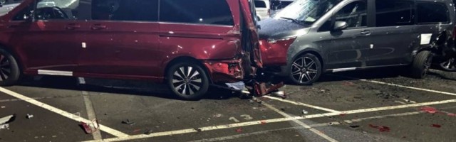 Kahju miljonites: pahane ekstöötaja lõhkus Mercedese tehases 60 kaubikut!