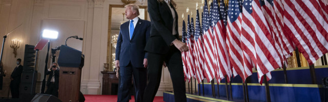 FOTOD | Alati stiilne ja väljapeetud, klassikat jumaldav moeikoon. Melania Trumpi unustamatud moehetked