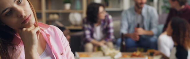 Kui naisel on armuke – mis tegelikult juhtub suhetes, kus läheduse asemel tekib tühjus