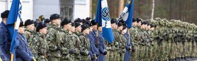 Soome õhuvägi hakkab üksuste lippudelt haakriste eemaldama