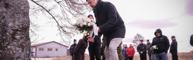 GALERII | Lehtmas mälestati külmale maale viiduid