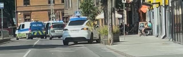 FOTO | Politsei pidas Tallinnas tagaajamise järel kinni avariilise Fordiga põgenenud juhi