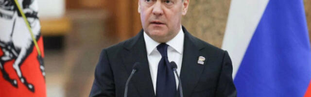 Медведев: Русија може да се носи са највећим изазовима показали смо целом свету