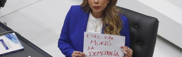 El Salvador kiitis heaks presidendi piiramatu tagasivalimise ja ametiaja pikendamise