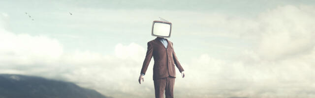 Kuidas võim kontrollib mõtlemisvõimetuid masse läbi kohustuslike narratiivide