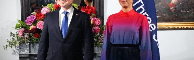 Tallinnas tippkohtumisel käinud Poola president andis positiivse koroonaproovi. Terviseamet ei loe Kaljulaidi lähikontaktseteks