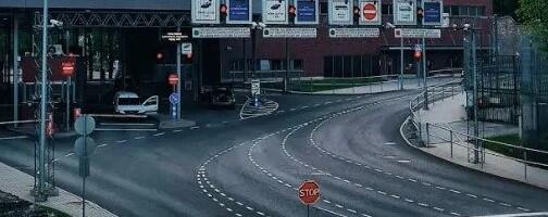 Riik sulgeb Narvas jalakäijate piiripunkti