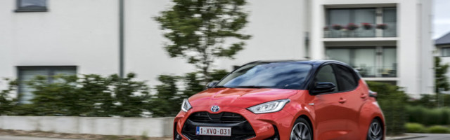 Pilk peale, käsi külge: uus Toyota Yaris, just nii suur-väike kui vaja