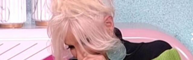 FOLKERKA U 68. OTVARA SAJT ZA ODRASLE? Evo koji DEO TELA želi da NAPLAĆUJE! Voditelj nije očekivao ovaj odgovor