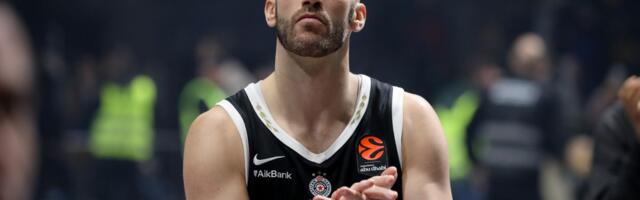 Partizan ostao bez pleja! Nik Kalates je novi igrač PAOK-a!