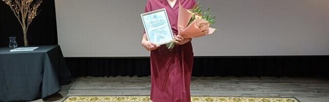 ETV kirjandussaade "Ridade vahel" pälvis raamatukoguhoidjate ühingu tunnustuse