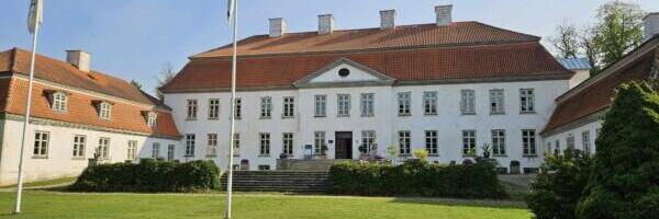 MAKSTI TOETUST | Suuremõisa kool saab väikekoolide toetust