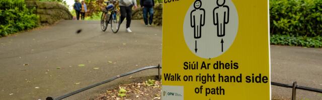 93% ulatuses vaktsineeritud Iirimaa taas lukus ja öiste liikumiskeeldudega