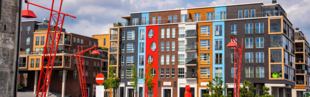 Siseminister algatab seadusemuudatuse keelamaks kinnisvara ostmise pikaajalise elamisloata Vene ja Valgevene kodanikele