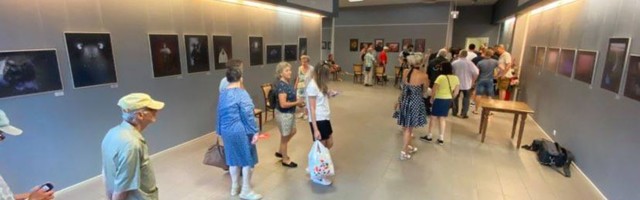 Narva kaubanduskeskusesse tuli vaktsiinisüsti saama ligemale sada inimest