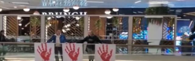 VIDEO Krvave šake u Promenadi uoči godišnjice pada nadstrešnice: "Vreme da režim odgovara pred narodom"