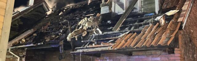 Lõuna-Eesti päästjad kustutasid Viljandimaal süttinud sõiduauto ja Viljandi kesklinnas põlenud maja