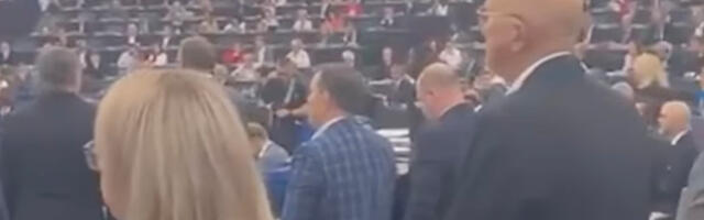 Sotsid nurjasid Europarlamendis leinaseisaku mõrvatud ameeriklase mälestuseks