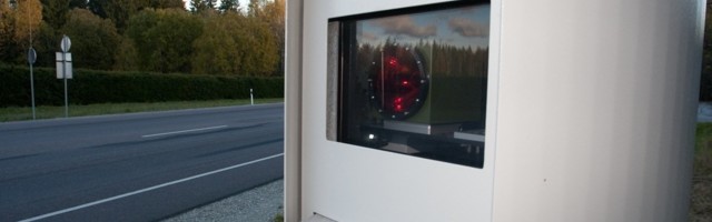 Valitsus otsustas tõsta kiiruskaamera trahvid pea kahekordseks