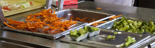 Мифы и правда о школьной еде в Эстонии: чем на самом деле кормят детей