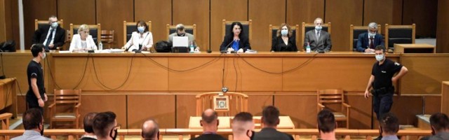 Kreeka natsipartei juhid mõisteti süüdi kuritegeliku organisatsiooni juhtimises