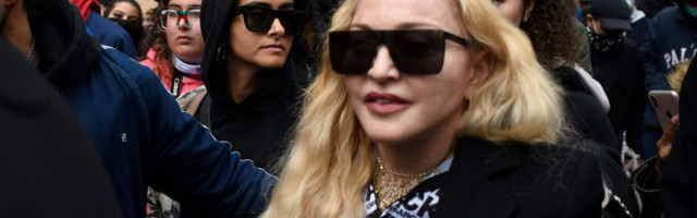 KLÕPS | Noorem kui kunagi varem! Pettumust valmistanud snäkid ja kandik täis kanepit: 62-aastane Madonna tähistas sünnipäeva eriti omapärasel viisil