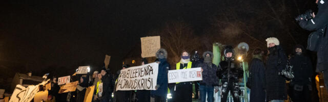 KÜSITLUS: vasakäärmuslased poleks tohtinud tõrvikurongkäigul kogunemisluba saada