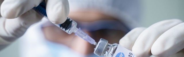 Esimese koroonavaktsiini käiku lasknud Pfizer ei ole vastutav kõrvaltoimete eest