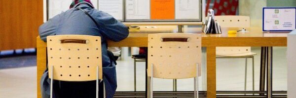 Kaubanduskeskustes jäävad avatuks 16 postkontorit üle Eesti ja eraldi sissepääsuga kauplused