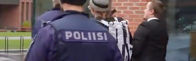 VIDEO: Soome presidendile terava küsimuse esitanud mees viidi arestimajja