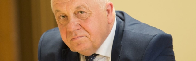 NÄDALA KUJU − Arthur Seppern