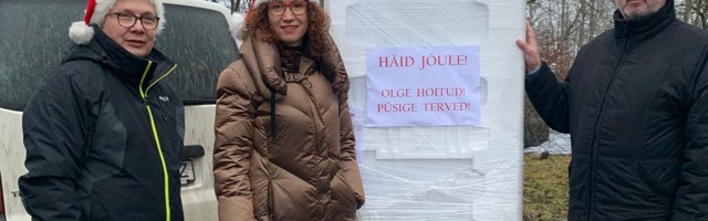 Ees­ti Nais­liit ja AR­VI KA­RO­TAM vii­vad Ani­ja val­la 7 pe­re­le vä­li­seest­las­te jõu­lu­kin­gi