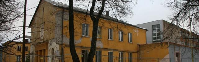 Kesklinna vana kooli lammutamisest ja selle asemele uue kooli ehitamisest huvitub kolm firmat