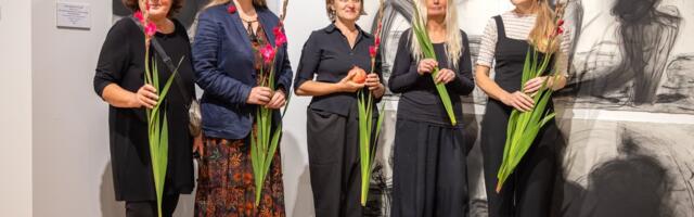 FOTOD | Pärnus näeb psüühilise seisundi joonistusi ja „räpase sõja“ ajal salaja Argentinast välja toimetatud fotosid