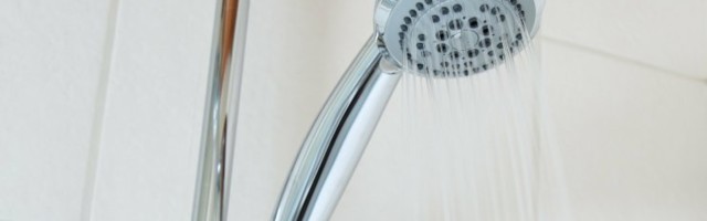 Külma-allergia on tõsine asi: mees oleks kuuma duši alt väljudes peaaegu surnud