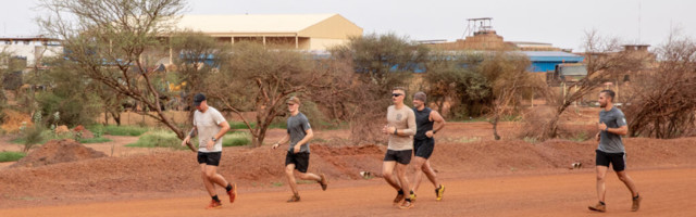 Malis teenivad Eesti sõdurid korralasid Eesti taasiseseisvumise 30. aastapäeva puhul teatemaratoni