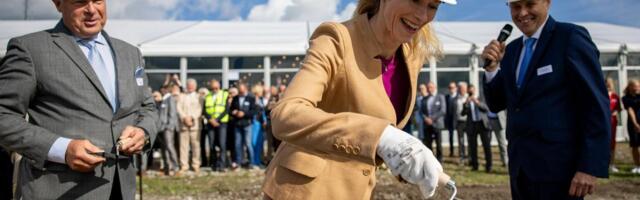 Peaminister pani nurgakivi Paldiski sõjasadama uuele kaile
