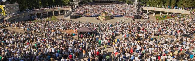 LAULUPEO TIPPHETKED | Vaata fotovalikut Tartu suurelt laulupeolt, mis tõi kokku kümneid tuhandeid inimesi