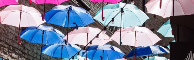 VIDEO JA FOTOD | Rotermanni Stalkeri käigus avati värvikirev Umbrella Sky installatsioon