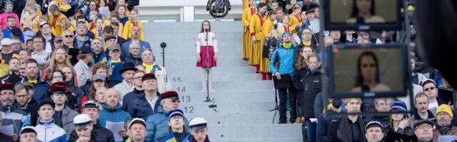 VIDEO I Tuhanded lauljad esitavad Ukraina rahvuslaulu