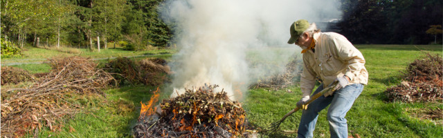 Päästeamet hoiatab: prahti põletades võib kaela saada väärteomenetluse