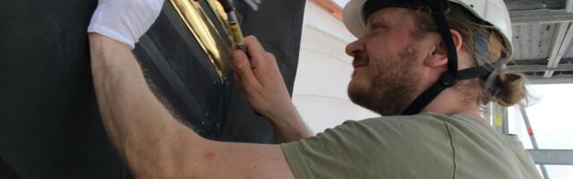 Toomkiriku tunnikella kuldaja mõlkidest: vahel eksib lind kursilt ja merekindluse poolt on märki lastud