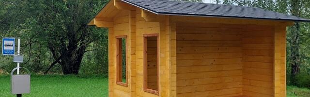 Laanemetsa küla uus bussiootepaviljon sai paika