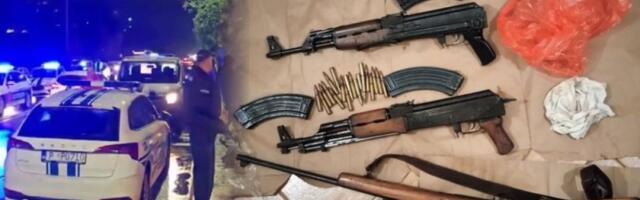 Muškarac naoružan do zuba: Pogledajte šta je sve krio u stanu (FOTO)