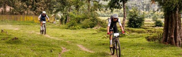 Taaramäe rattal purunes rehv ka Rwanda Epicu neljandal etapil