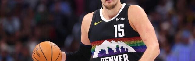Jokic naasis vigastuspausilt võidukalt, Doncic sai poolajaga kolmikduubli