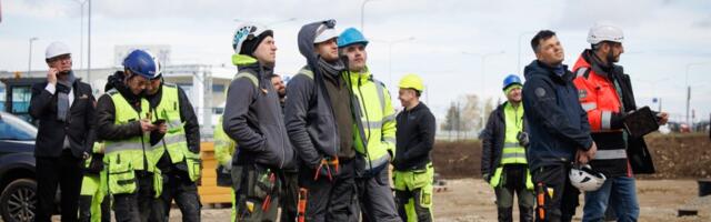 Automüüja pidas uue maja sarikapidu